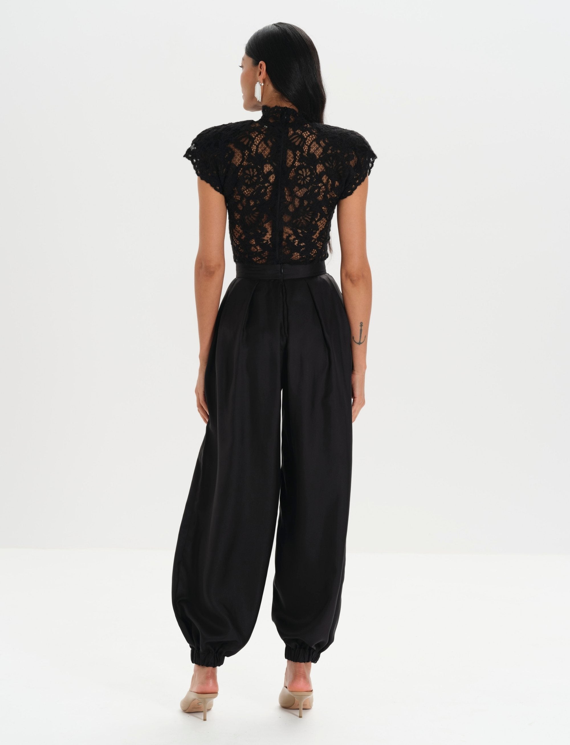 Top Amalie Noir