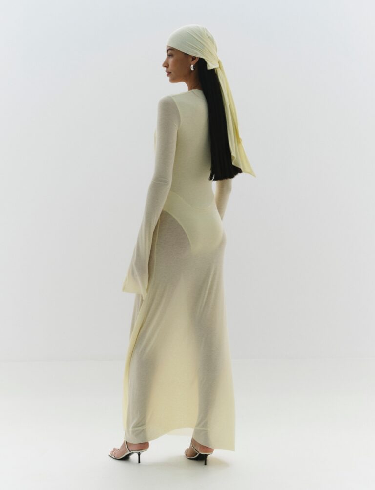 Robe Suki - Vanilla Yellow