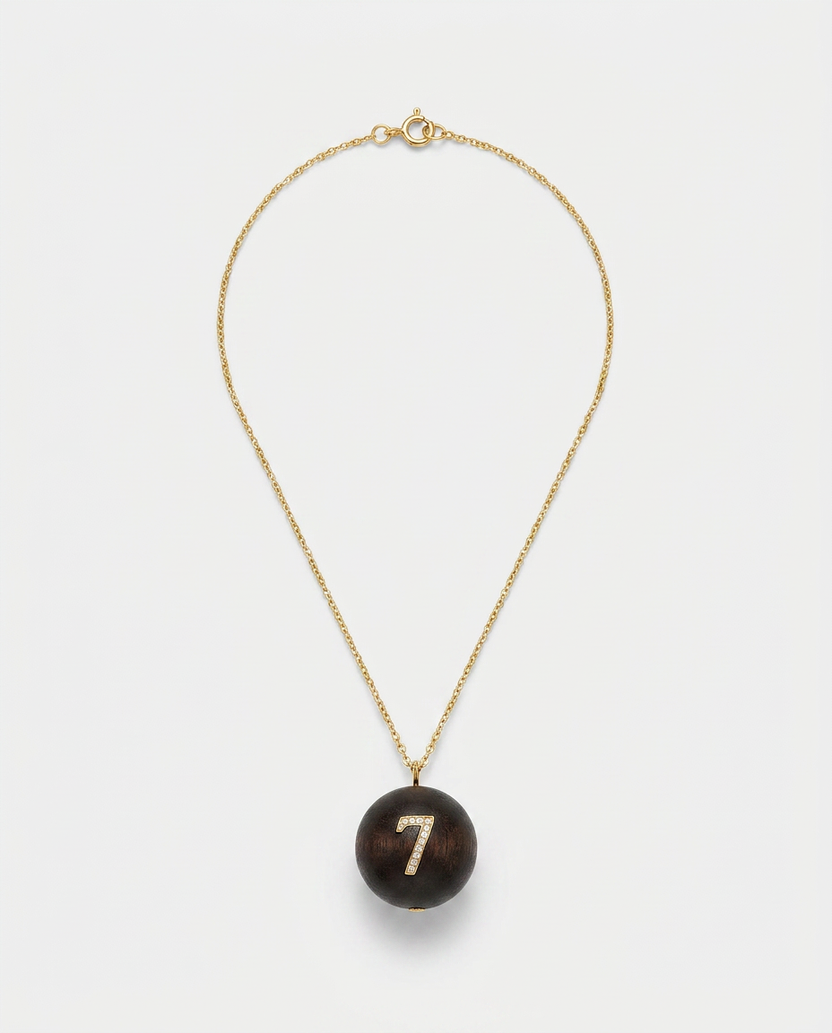 Collier Lucky Number Timeless Pearly – pendentif bois chiffre 7 plaqué or
