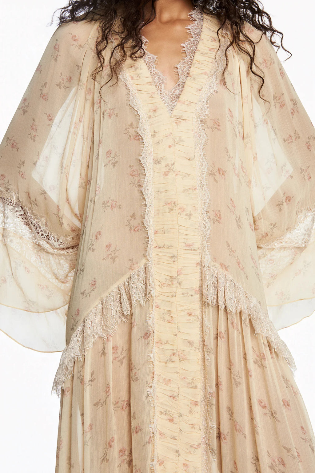 Robe Longue Fleurie en Chiffon et Dentelle