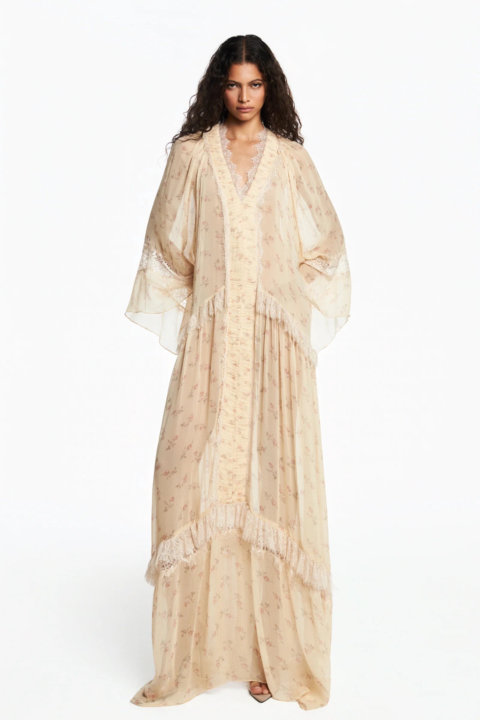 Robe Longue Fleurie en Chiffon et Dentelle